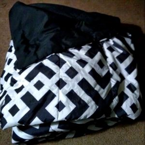 Queen Size Comforter